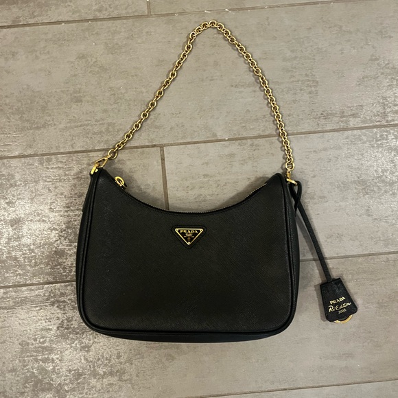 Prada Re-Edition 2005 Saffiano leather bag - Picture 3 of 8